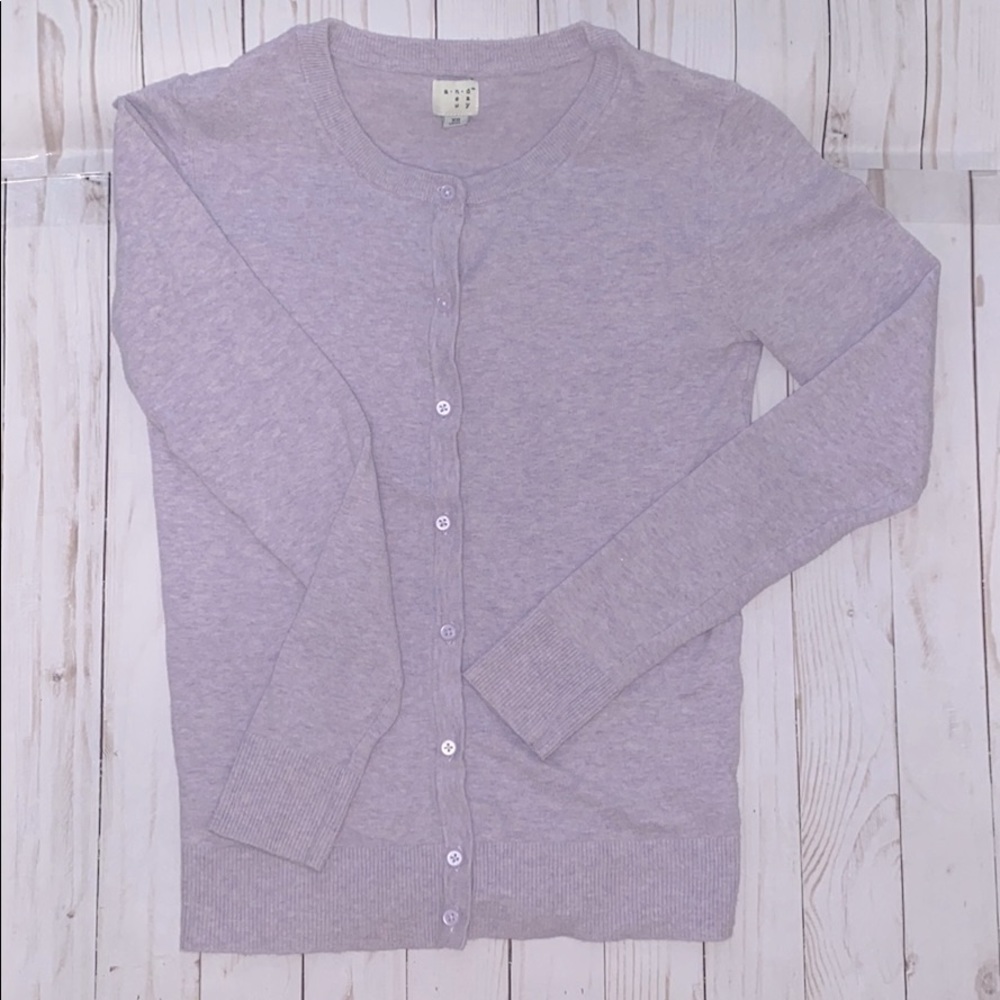 $5 LABOR DAY SALE ❤️
- A New Day Lavendar Cardigan